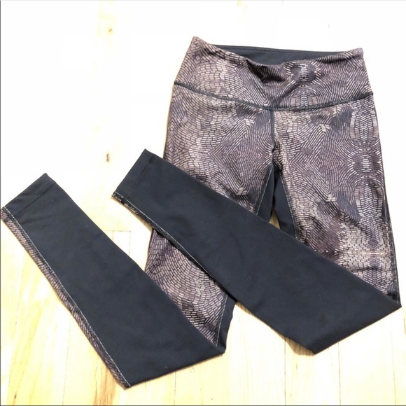 Lululemon Wunder under goddess size 10 - Picture 2 of 3